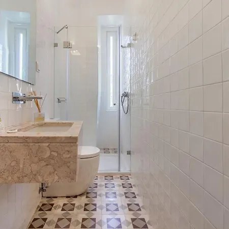 Bright 2br On Bica Steps | Walk To Chiado 公寓 Lisboa